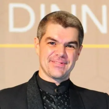 Simon Hyett